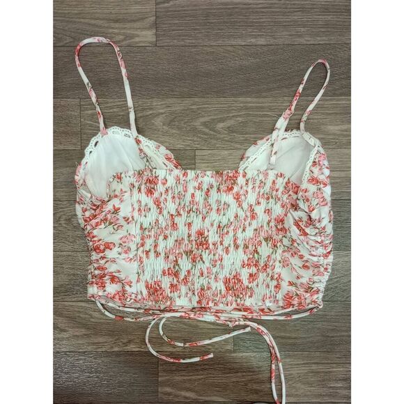 Princess Polly short sleeveless, crop  top. Size 6 - Picture 2 of 5